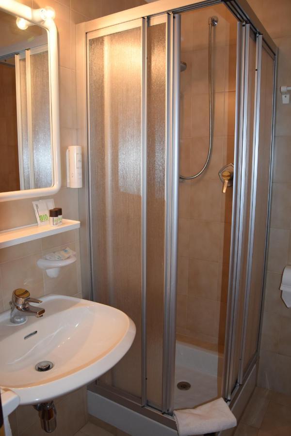 Hotel Ferrari Pinzolo Eksteriør billede