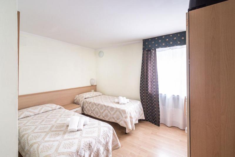 Hotel Ferrari Pinzolo Eksteriør billede