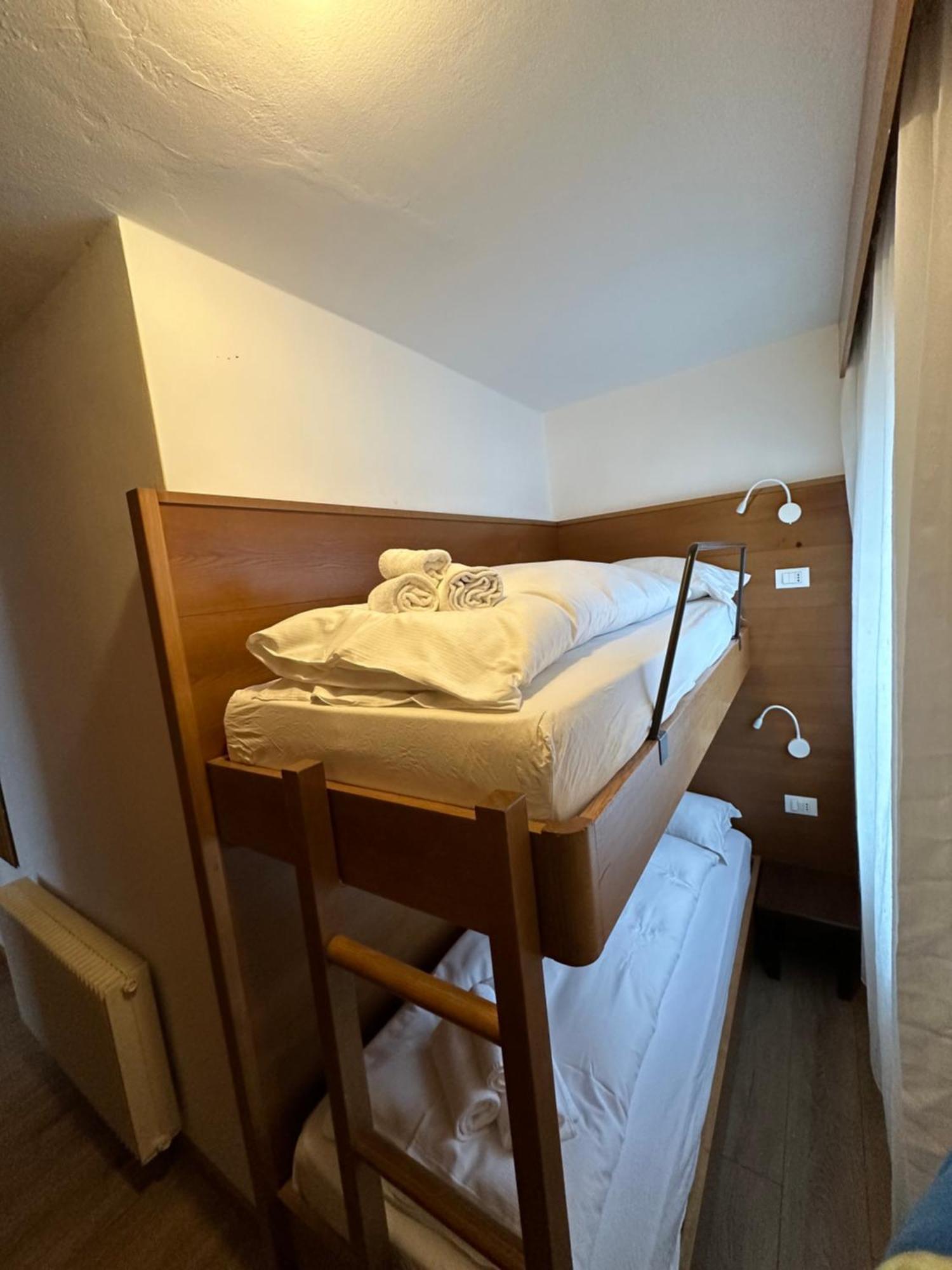 Hotel Ferrari Pinzolo Eksteriør billede