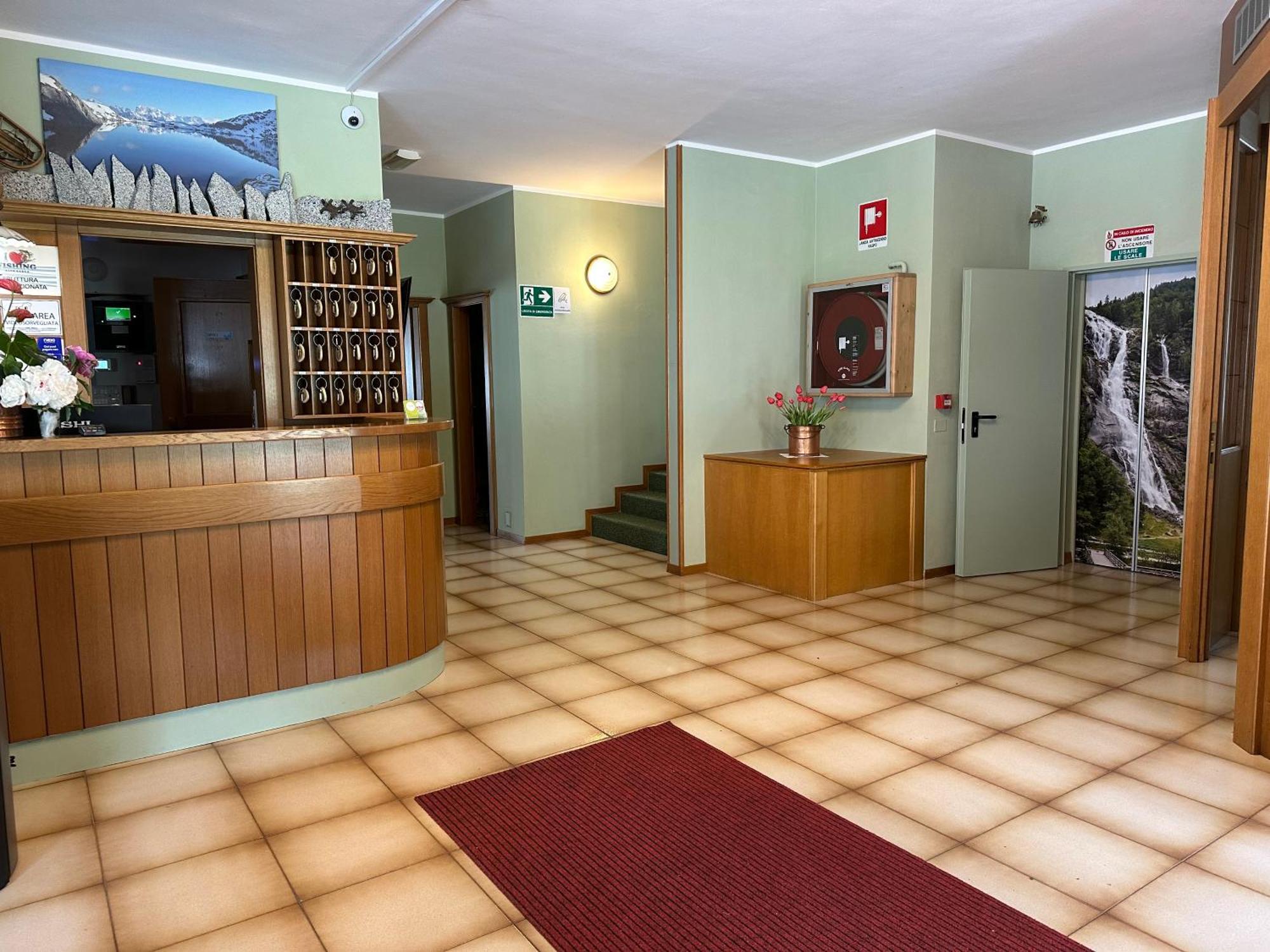 Hotel Ferrari Pinzolo Eksteriør billede