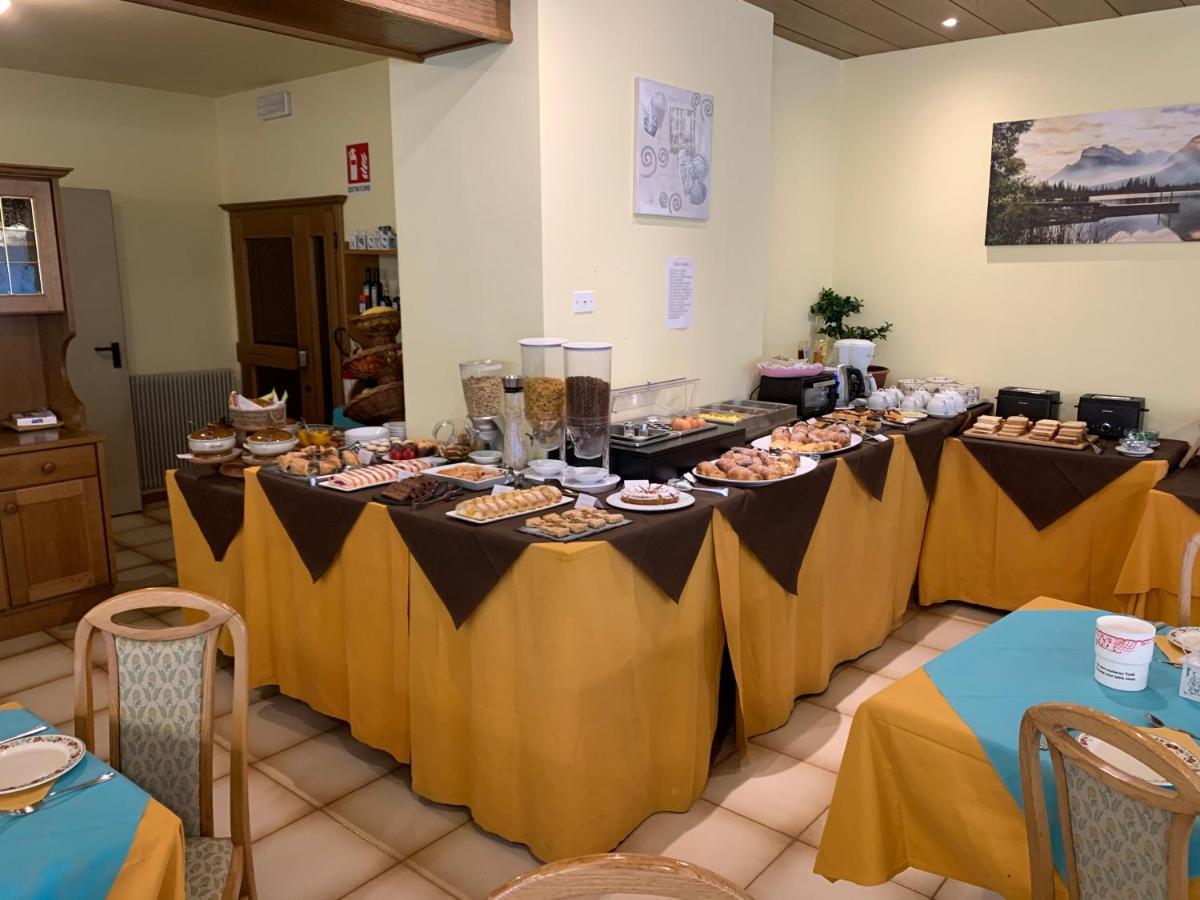 Hotel Ferrari Pinzolo Eksteriør billede
